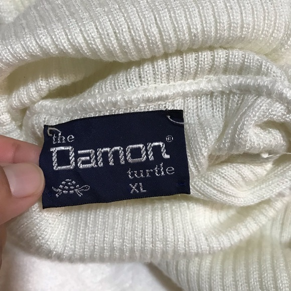 The Damon Turtle Long Sleeve Turtleneck Top Women’s Size XL Color Beige Pullover - Picture 5 of 13